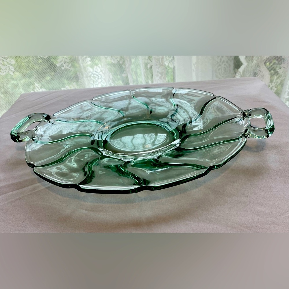 Vintage Fostoria Green Glass Jamestown 2-handled 9.25” Plate - Retired Pattern.
